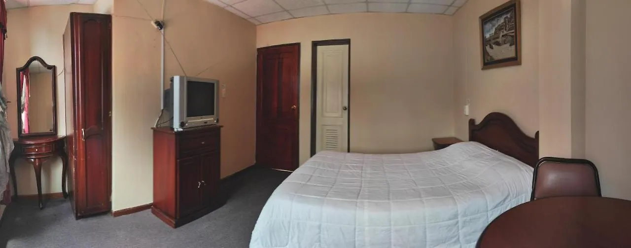 Hotel Emperador Κουένκα