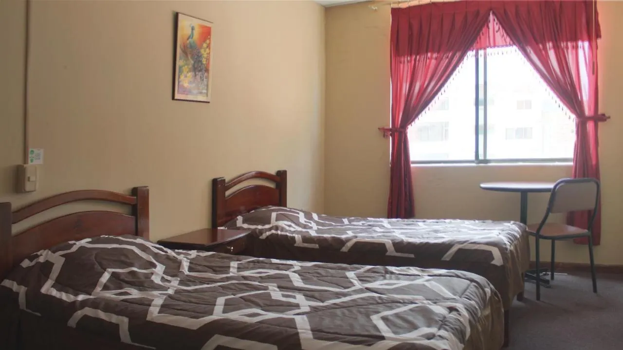 Hotel Emperador Κουένκα