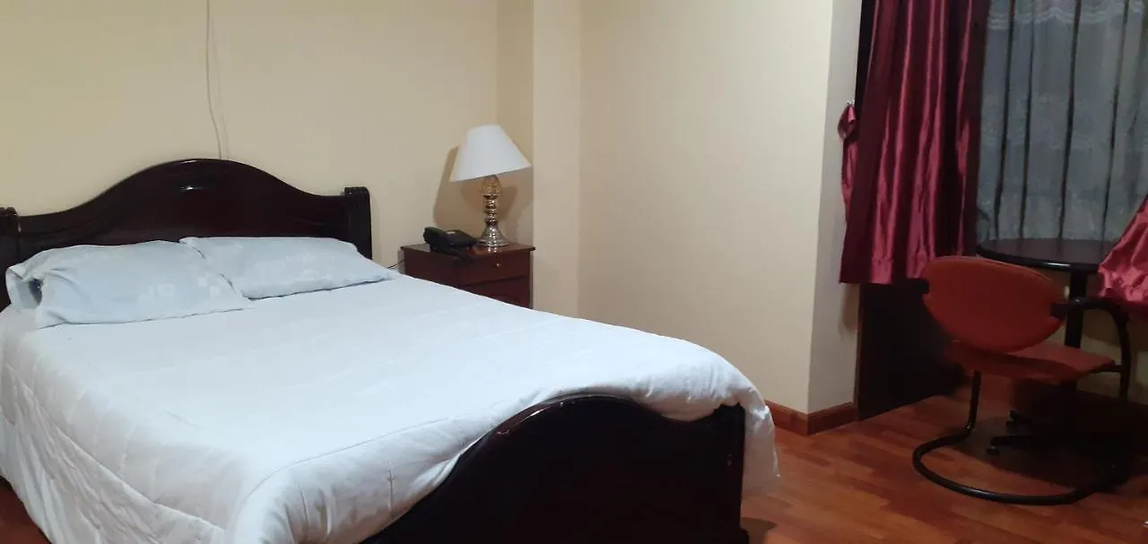 Hotel Emperador Κουένκα Ισημερινός